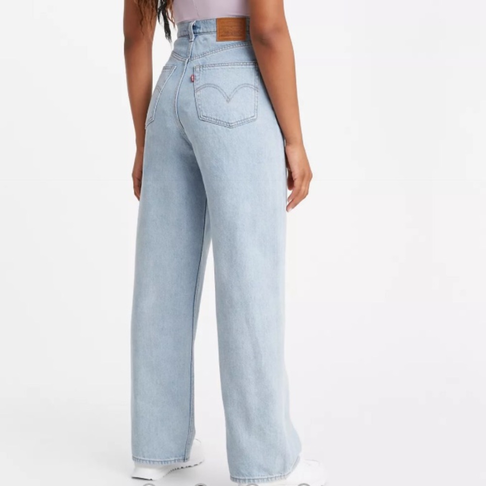 Levi High Loose Light Wash Jeans Straight Wide Leg Womens 28